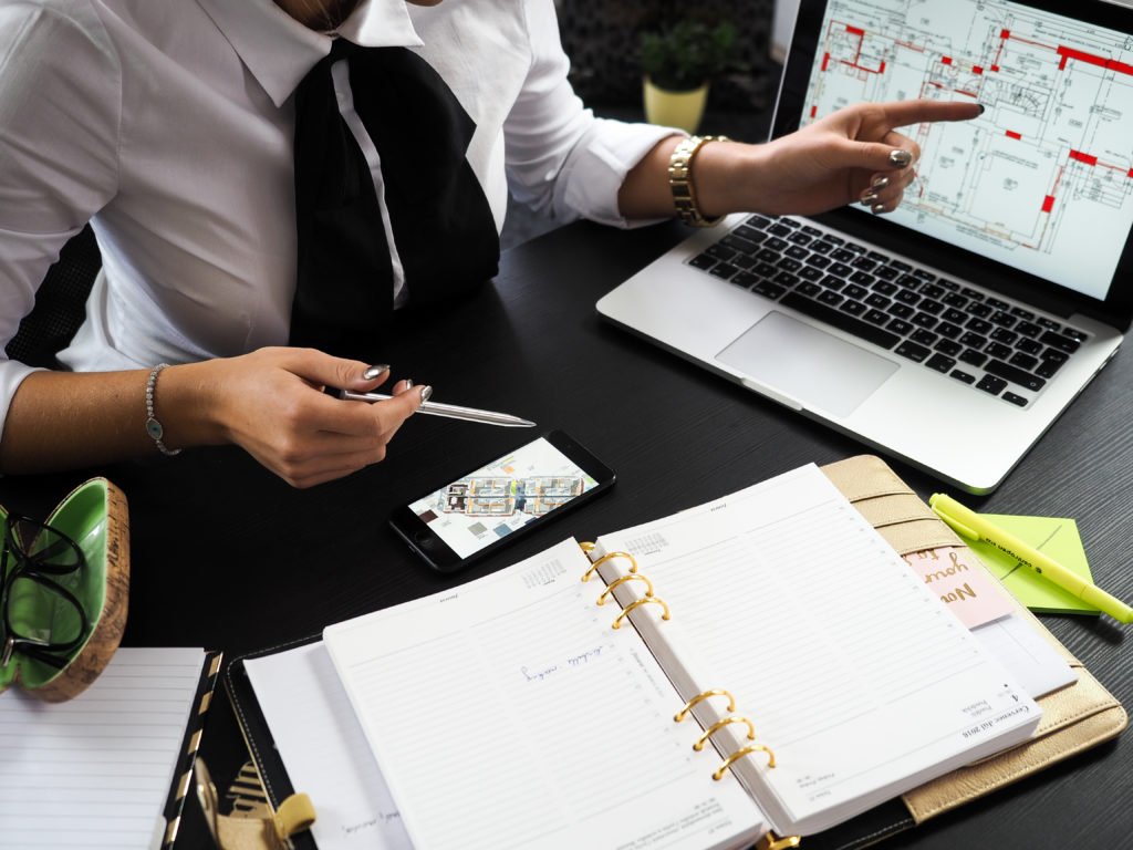 5 Tips to Using a Financial Planner 1 financial planner 1548212428