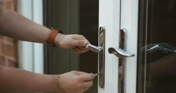 7 Proven Post Burglary Emergency Measures 1 burglary