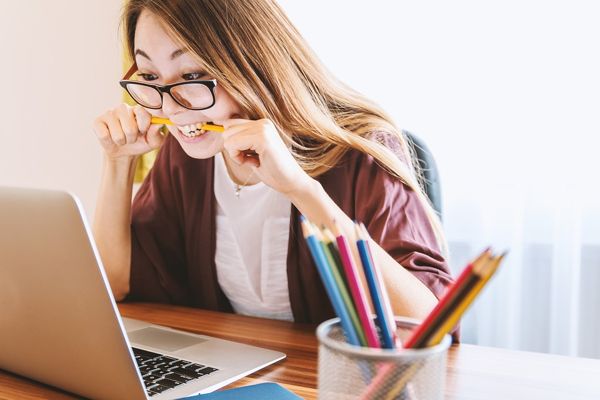 4 Important Reasons Why You Need a Bookkeeper 1 bookkeeper
