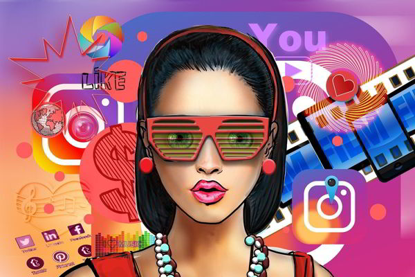 influencer social media woman