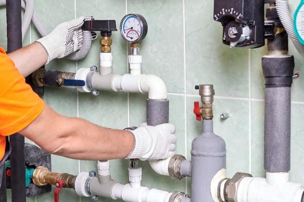A guide to Find the best Commercial Plumbing Companies 1 Commercial Plumbing Companies