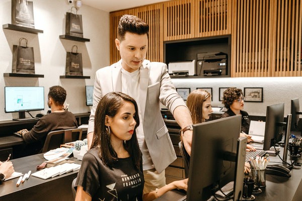 The Right Training Can Save Your Business - Here's Why 1 Right Training