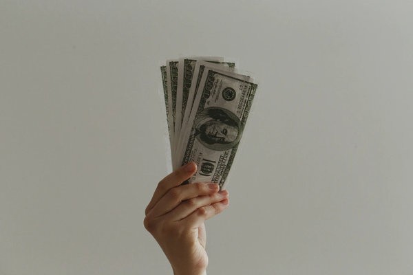 How Merchant Cash Advance Works 1 merchant cash advance