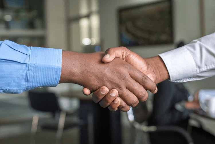 4 Major Reasons Why Your Business Absolutely Needs SEO 2 handshake SEO