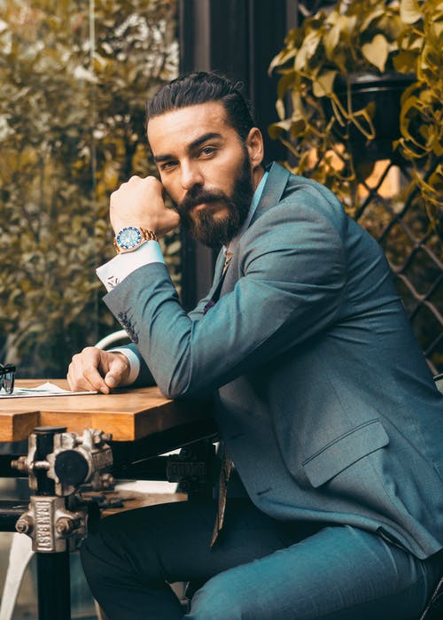 How to Impress Your Business Competition Every Time 4 Dress the part