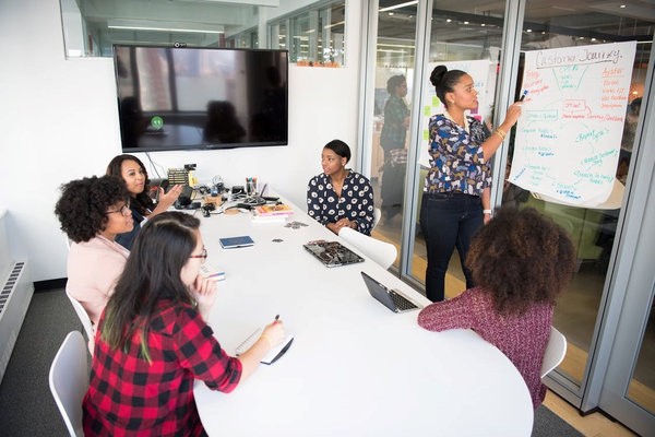 How to make employees feel appreciated and valued at the workplace? 2 valued at the workplace