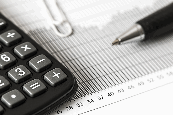 How to Minimize the Risk of Your Private Investment 1 Private Investment