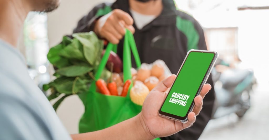 Top 10+ Benefits of Building An App for Your Grocery Business 1 Grocery Business