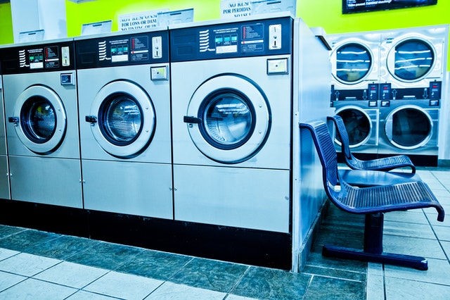 Manage a Laundromat