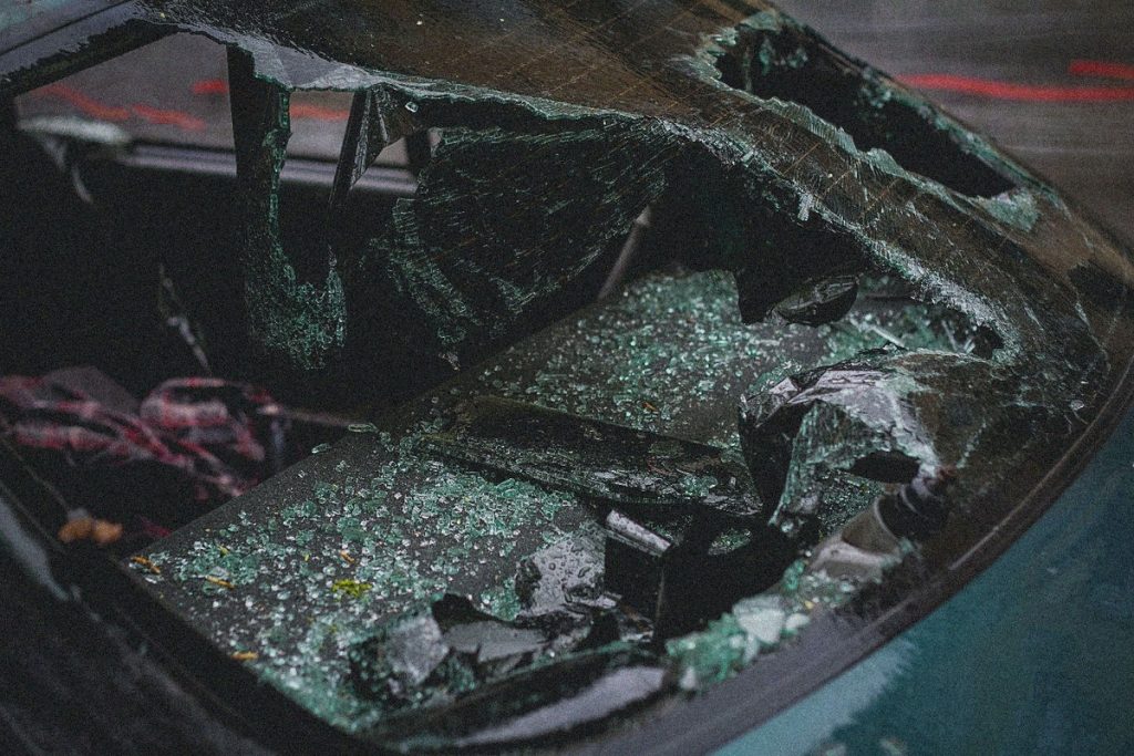 Everything You Need to Know About Auto Glass Replacement 1 glass replacement