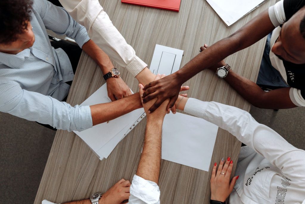 How to Build Strong Team Collaboration 1 Team Collaboration