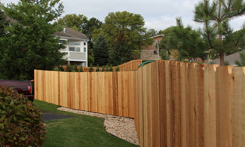Three Benefits of Hiring a Fence Contractor 1