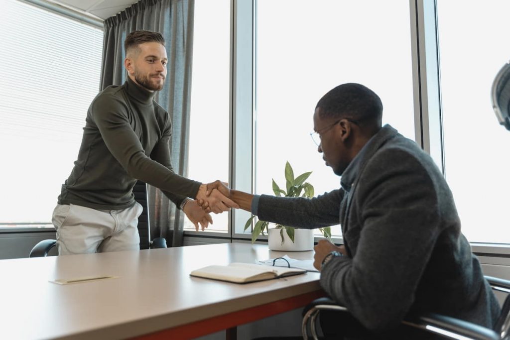 Proven Interview Tips From Recruitment Experts 2 looking for a job