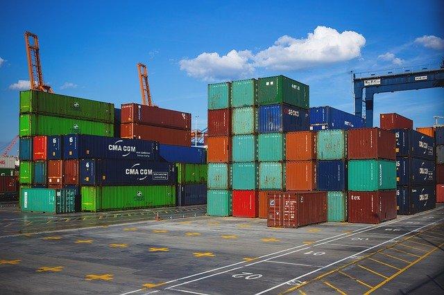 What’s new in foreign trade rules in Mexico? 4 A port with cargo containers.