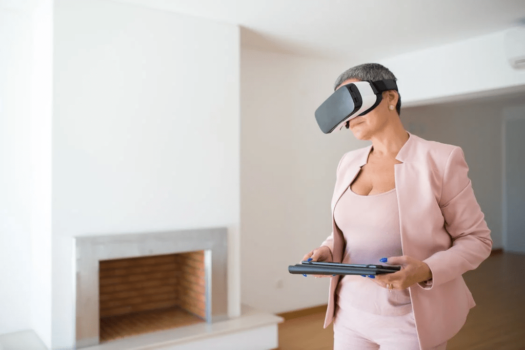 5 Best Characteristics of a Professional Real Estate Agent 1 Real Estate Agent
