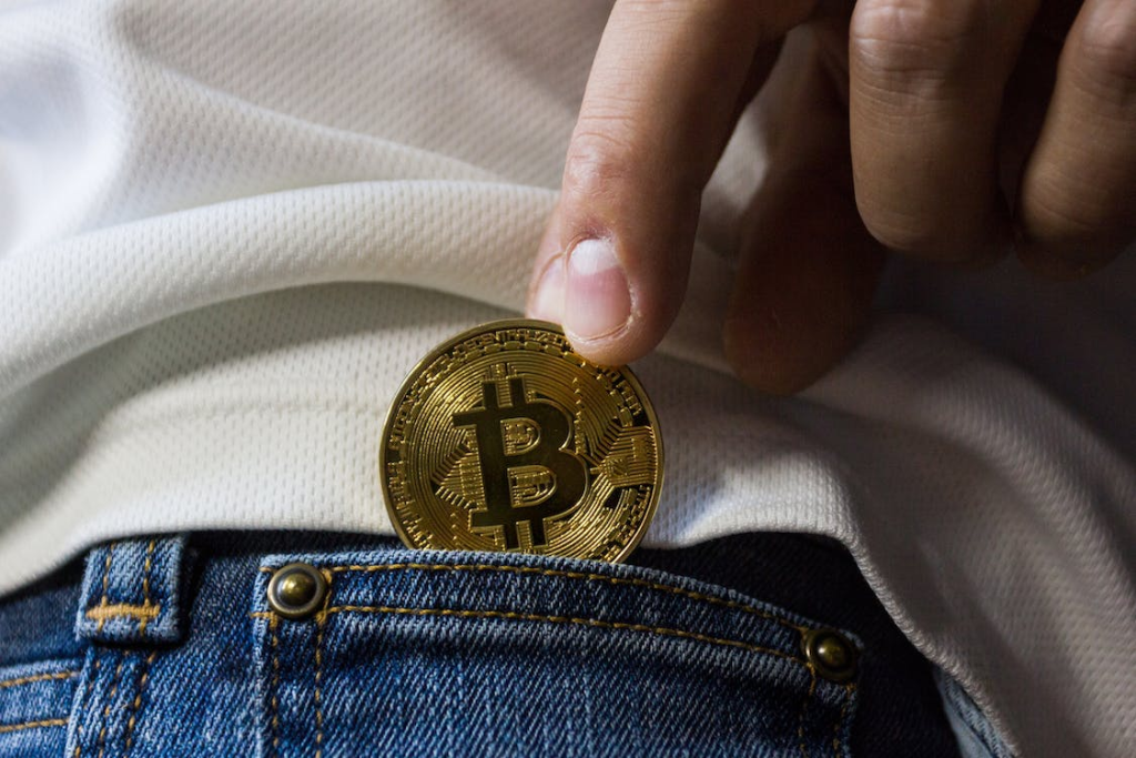 How to Prevent Costly Errors When Investing in Cryptocurrency 2 bitcoin wallet