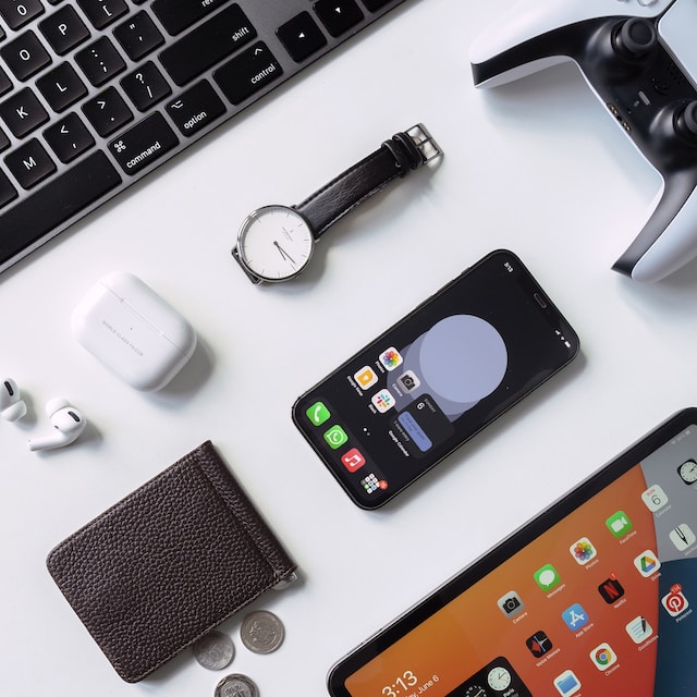 Top 8 accessories to possess for any man in 2023 1 accessories