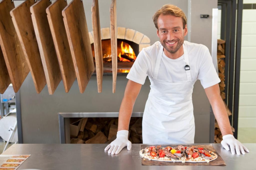 How to Choose the Ideal Commercial Pizza Oven 1