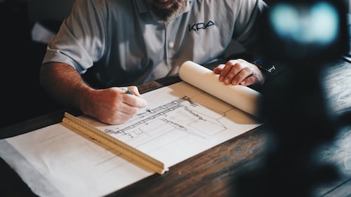 How to Become a Leader in the Construction Industry? Top Expert Tips 2 successful career