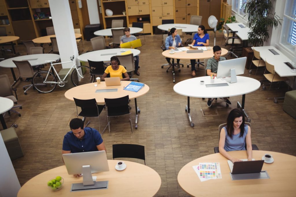 Beyond Four Walls: The Evolution of Co-Working Spaces 1 Evolution of Co-Working Spaces