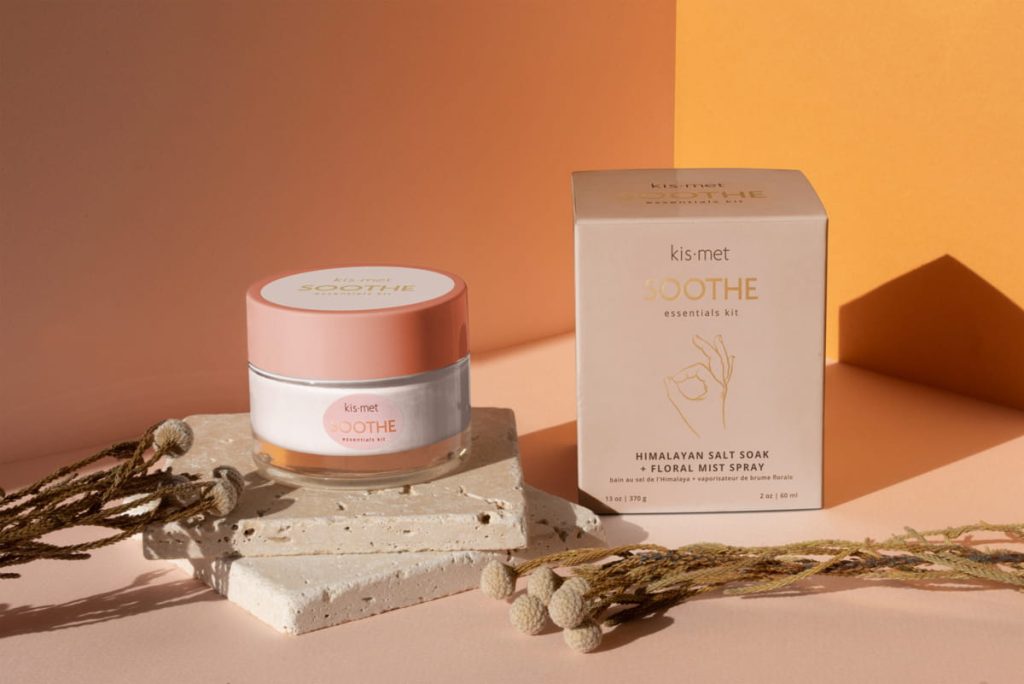 Elevate the Packaging Look Using the Attractive Attributes: Custom Cream Boxes 1 Custom Cream Boxes