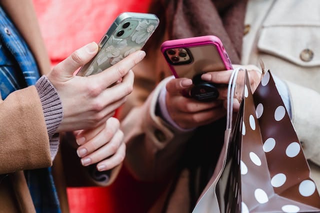 SMS Marketing in 2024: Emerging Trends for Business Success 1 SMS Marketing