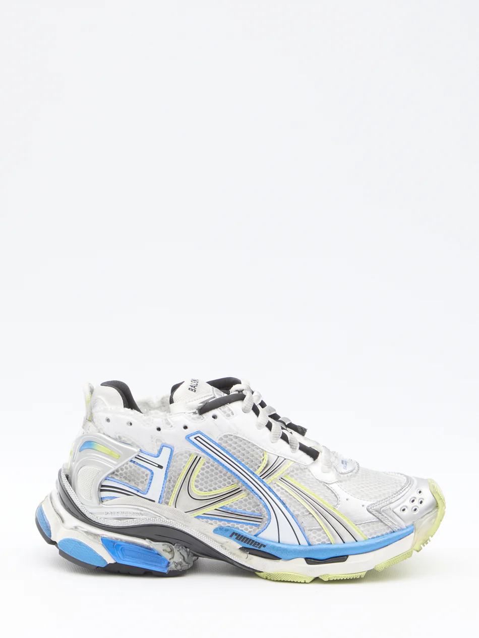 How to clean white balenciaga sock shoes deals