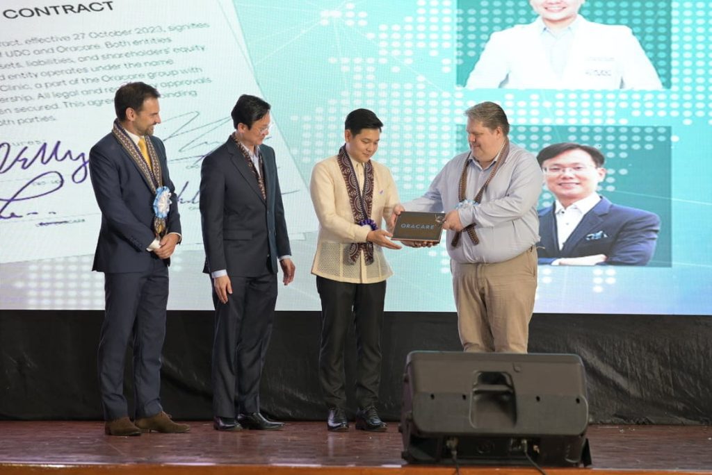 Oracare Group becomes the most extensive dental service provider in Southeast Asia after partnering with Philippine-based UDC. 1 Oracare x UDC
