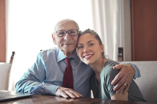 How to Decide if Memory Care and Assisted Living are Right for Your Loved One 1 Memory Care