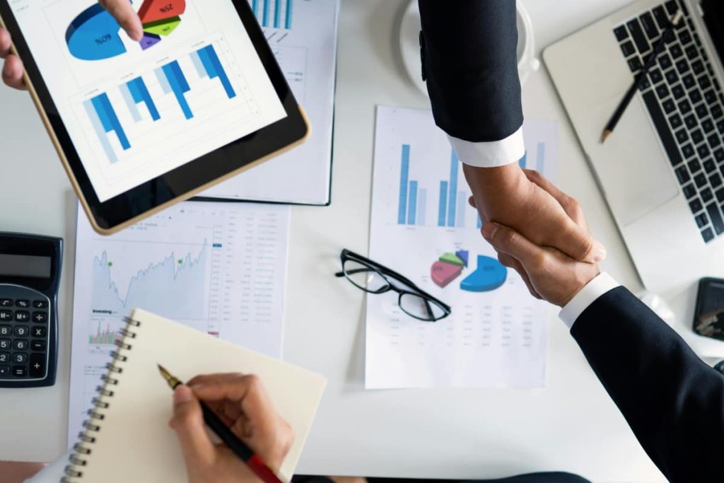 Unlocking Financial Stability: The Role of Commercial Receivables Firms 1 Unlocking Financial Stability The Role of Commercial Receivables Firms