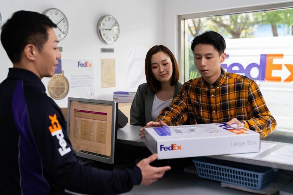 FedEx Launches “Pasko Padala" Campaign to Streamline Holiday Shipping for Filipinos 1 FedEx Launches “Pasko Padala"