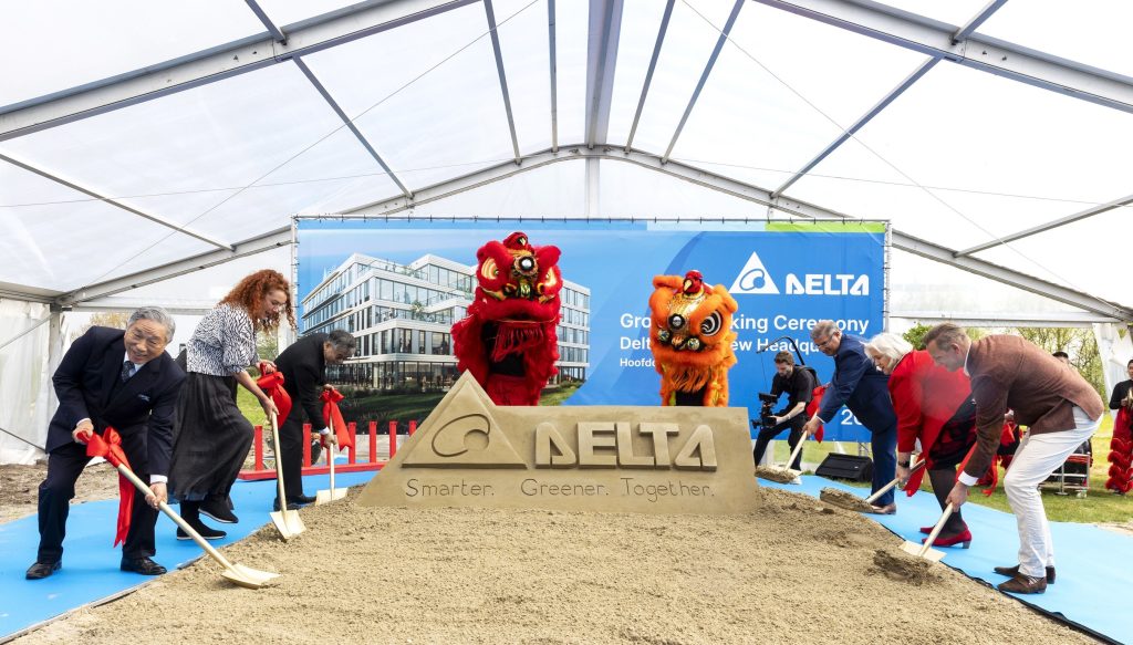 Delta Anuncia Expansión en EMEA con Planes de Construcción de una Nueva Sede Regional de Edificio Ecológico 7 Ceremony