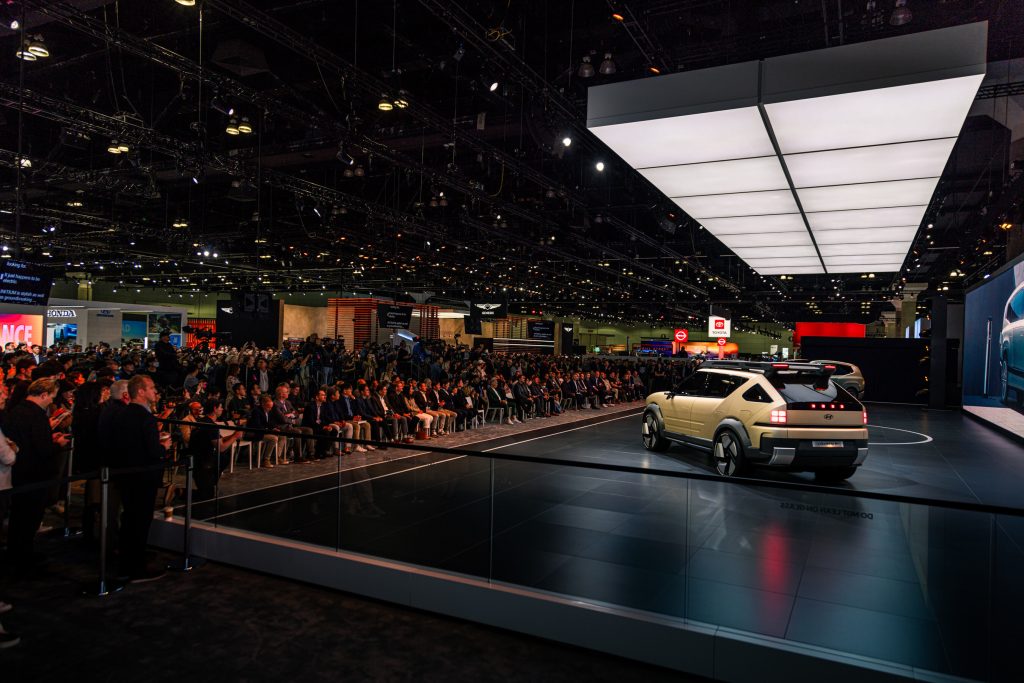 Los Angeles Auto Show interior 1