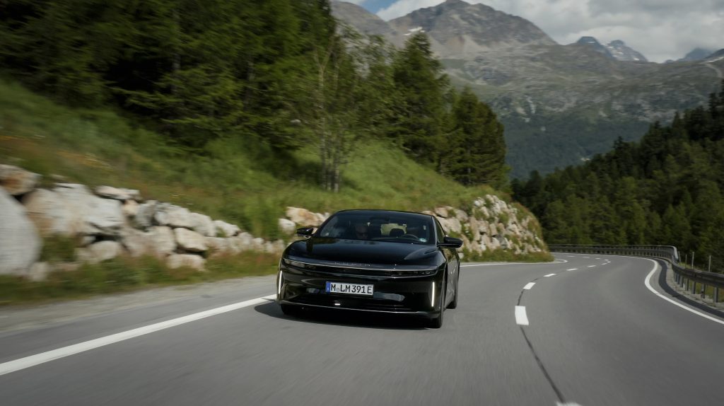 Lucid Air Grand Touring gewinnt GUINNESS WORLD RECORDS™-Titel mit 1.205 Kilometern mit einer Akkuladung 3 Lucid Group Air Grand Touring Guinness World Records Title 4