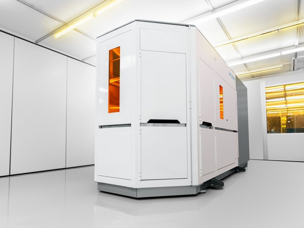 Tekscend Photomask amplía su capacidad de producción en Europa con Photomask Writing 12 Tekscend Mycronic SLX1