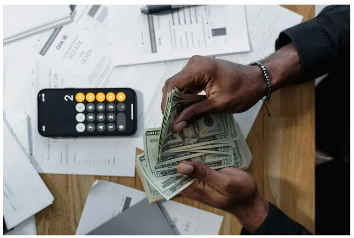 How to Balance Saving for Now and Investing for Later