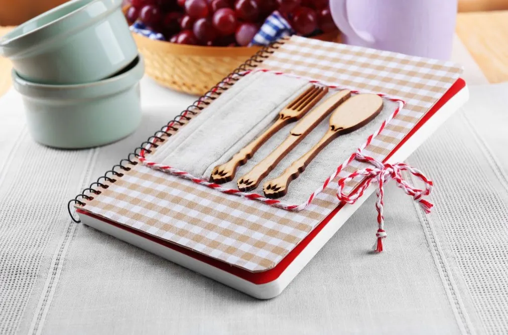 From Shelf to Stove: Cookbooks as Perfect Presents 1 From Shelf to Stove: Cookbooks as Perfect Presents
