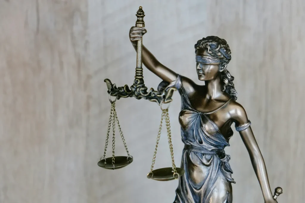 Why Hiring a DUI Lawyer Could Save Your License and Your Future 1 Why Hiring a DUI Lawyer Could Save Your License and Your Future