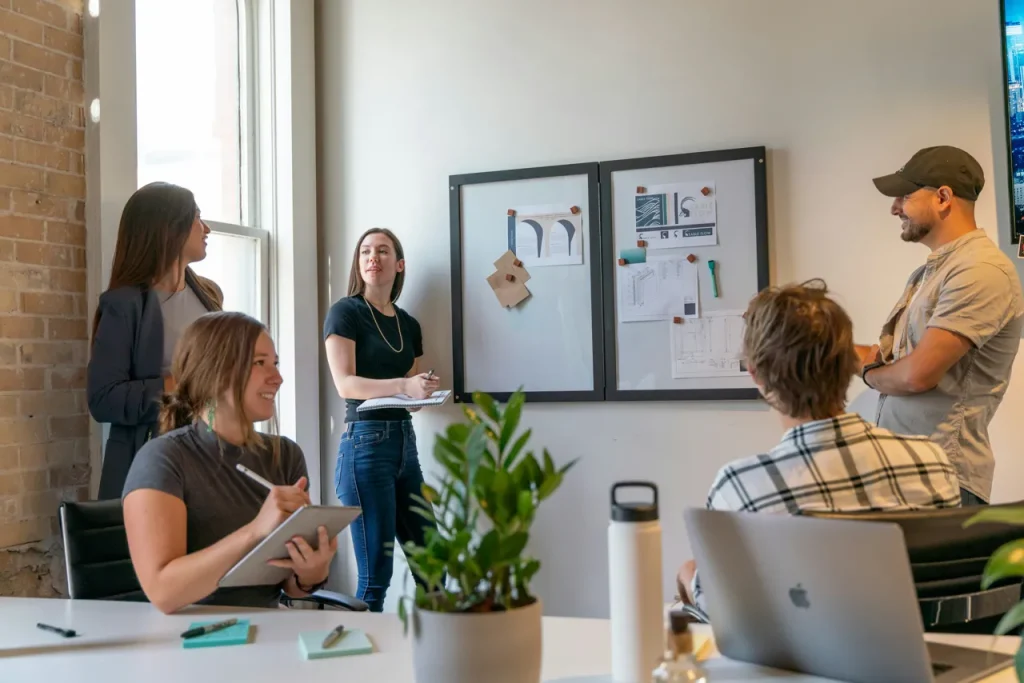 How Startups Position Themselves for Federal Contract Success 1 How Startups Position Themselves for Federal Contract Success